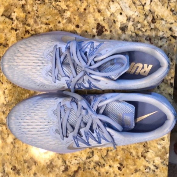 Nike Shoes - Nike Zoom Winflo Running Shoes